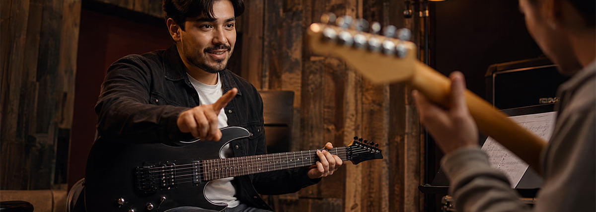 Electric guitar lessons